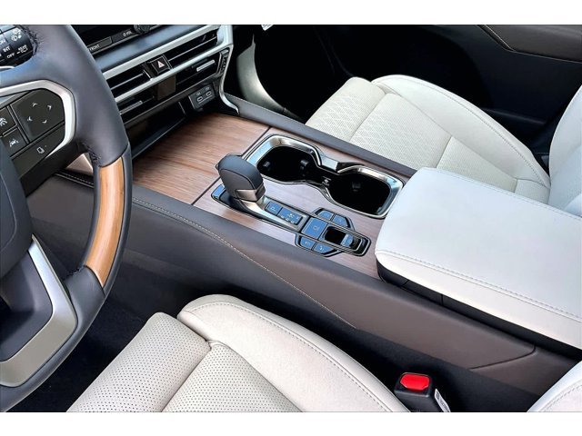 New 2026 Copper Crest Lexus LUXURY image 14