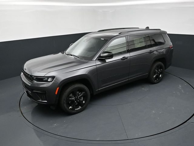 New 2026 Baltic Gray Metallic Clear-Coat Exterior Paint Jeep Limited image 14