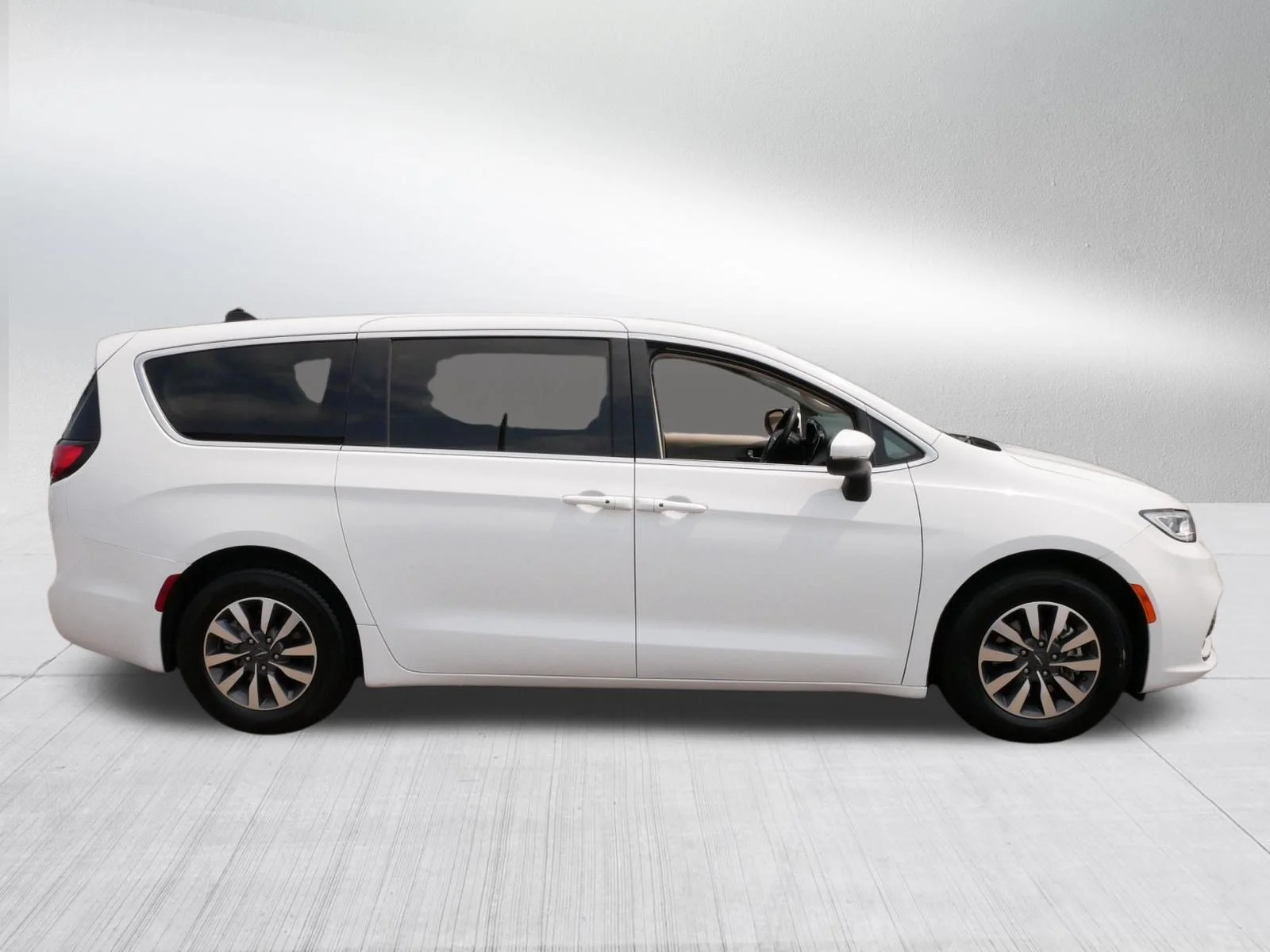 Used 2023 Bright White Clearcoat Chrysler Hybrid Touring L image 8