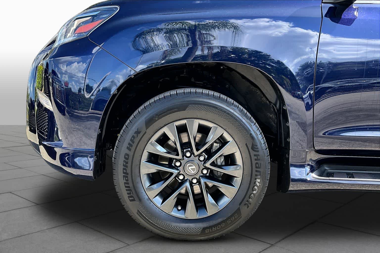 Used 2021 Nightfall Mica Lexus Premium image 10