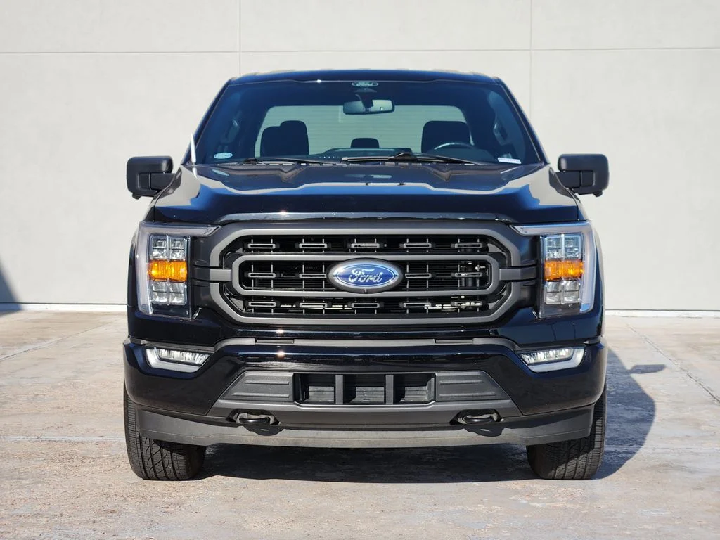 Used 2022 Agate Black Metallic Ford XLT image 3