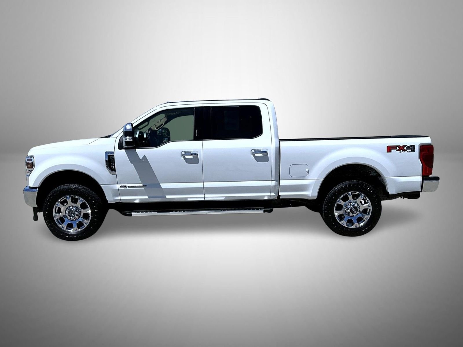 Used 2022 White Ford Lariat image 8