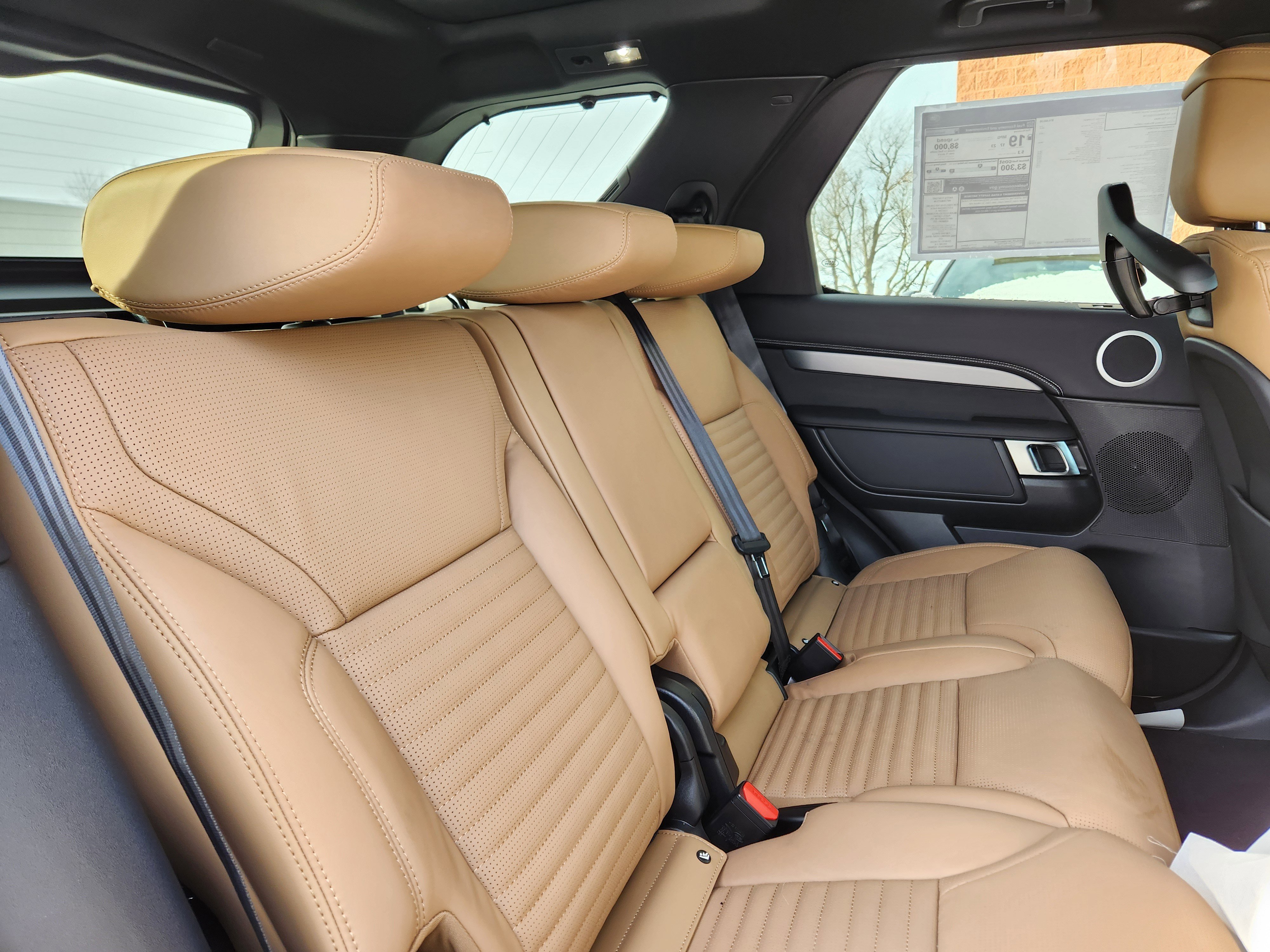 2026 Land Rover Discovery Gemini Edition - Photo 11