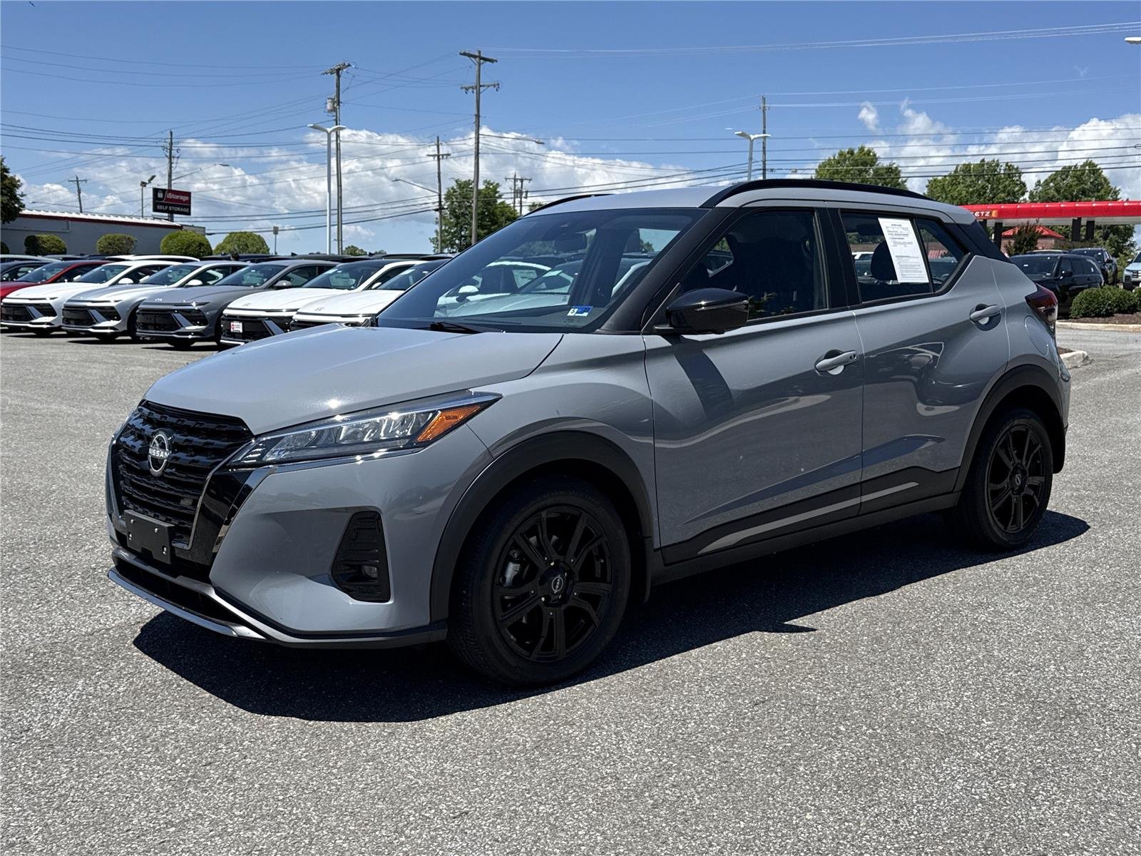Used 2023 Boulder Gray Pearl Nissan SR image 8