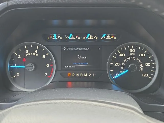 Certified Used 2017 Ingot Silver Ford XLT image 26