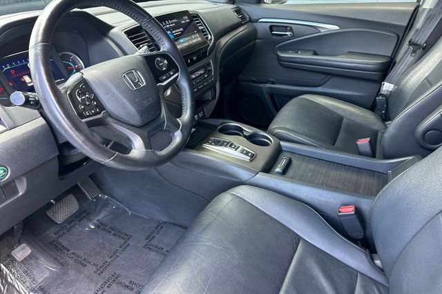 Used 2022 White Honda Special Edition image 11