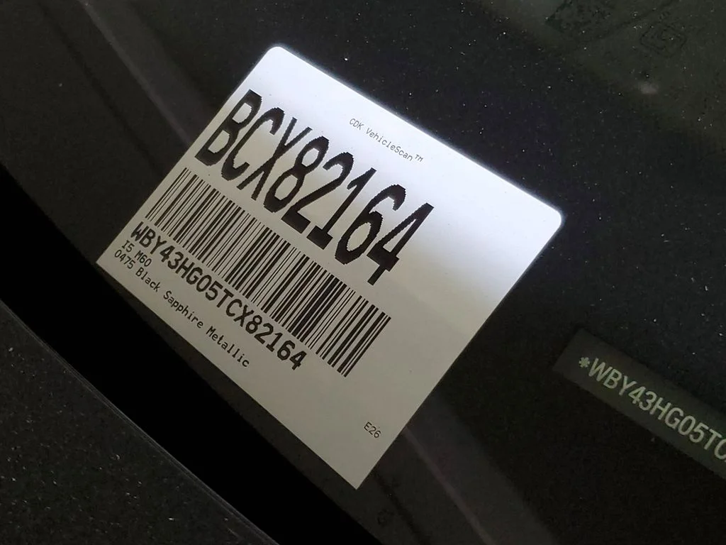 New 2026 Black Sapphire Metallic BMW M60 image 27
