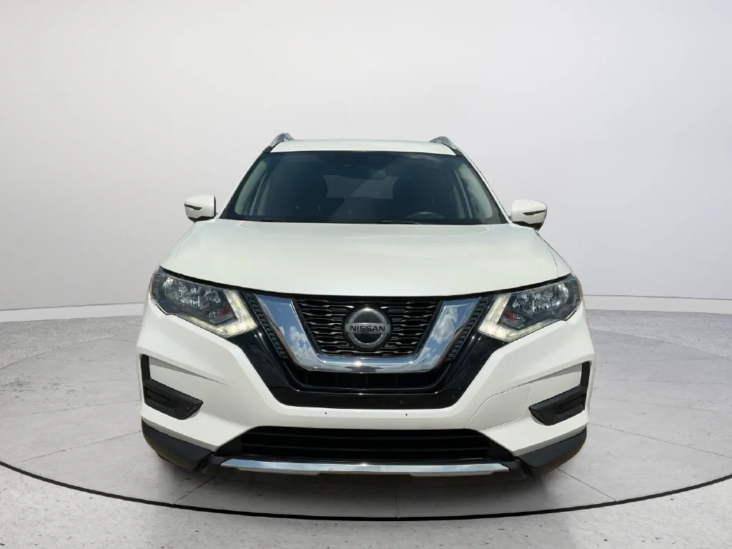 Used 2019 Nissan Rogue SV with VIN 5N1AT2MT1KC753805 for sale in Alvin, TX