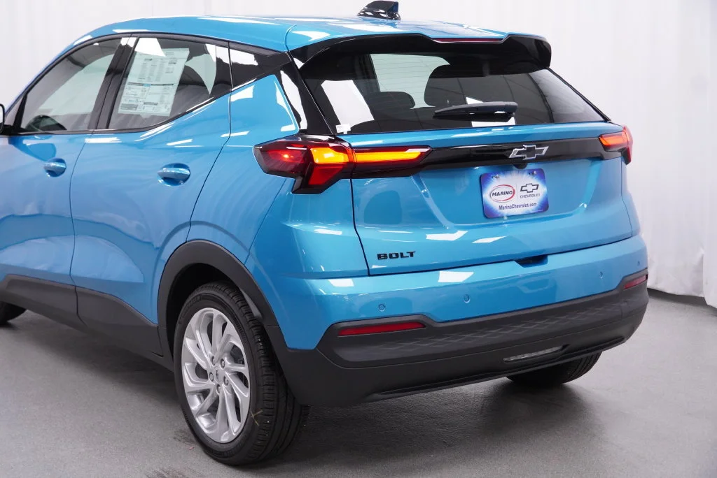 New 2027 Marina Blue Metallic Chevrolet LT image 36