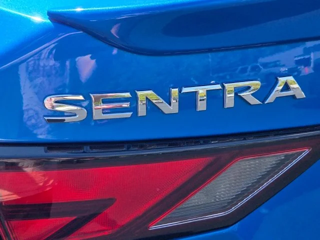 Used 2025 Blue Nissan SR image 18