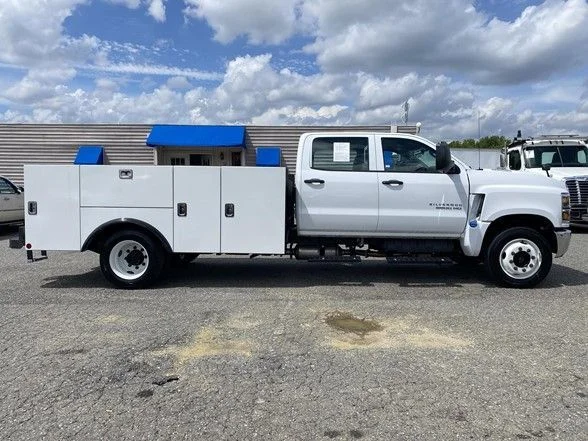 Used 2023 White Chevrolet Work Truck image 13