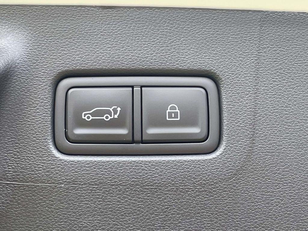 New 2026 Silver Hyundai SEL image 10