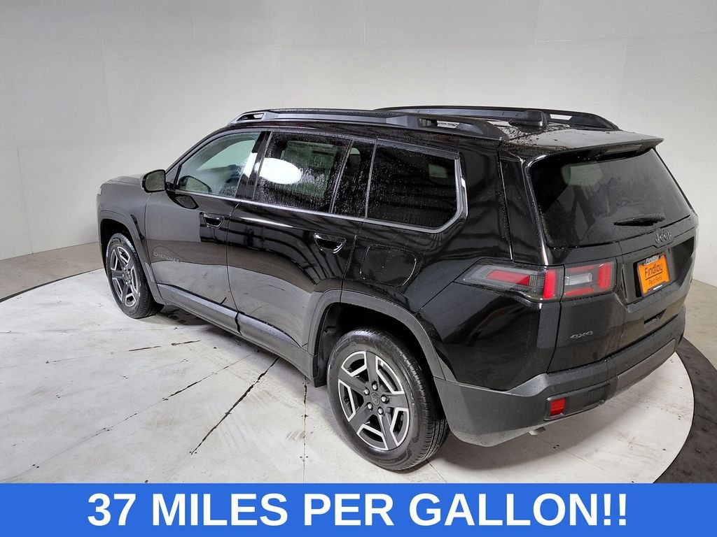 New 2026 Diamond Black Crystal Pearl-Coat Exterior Paint Jeep Limited image 5
