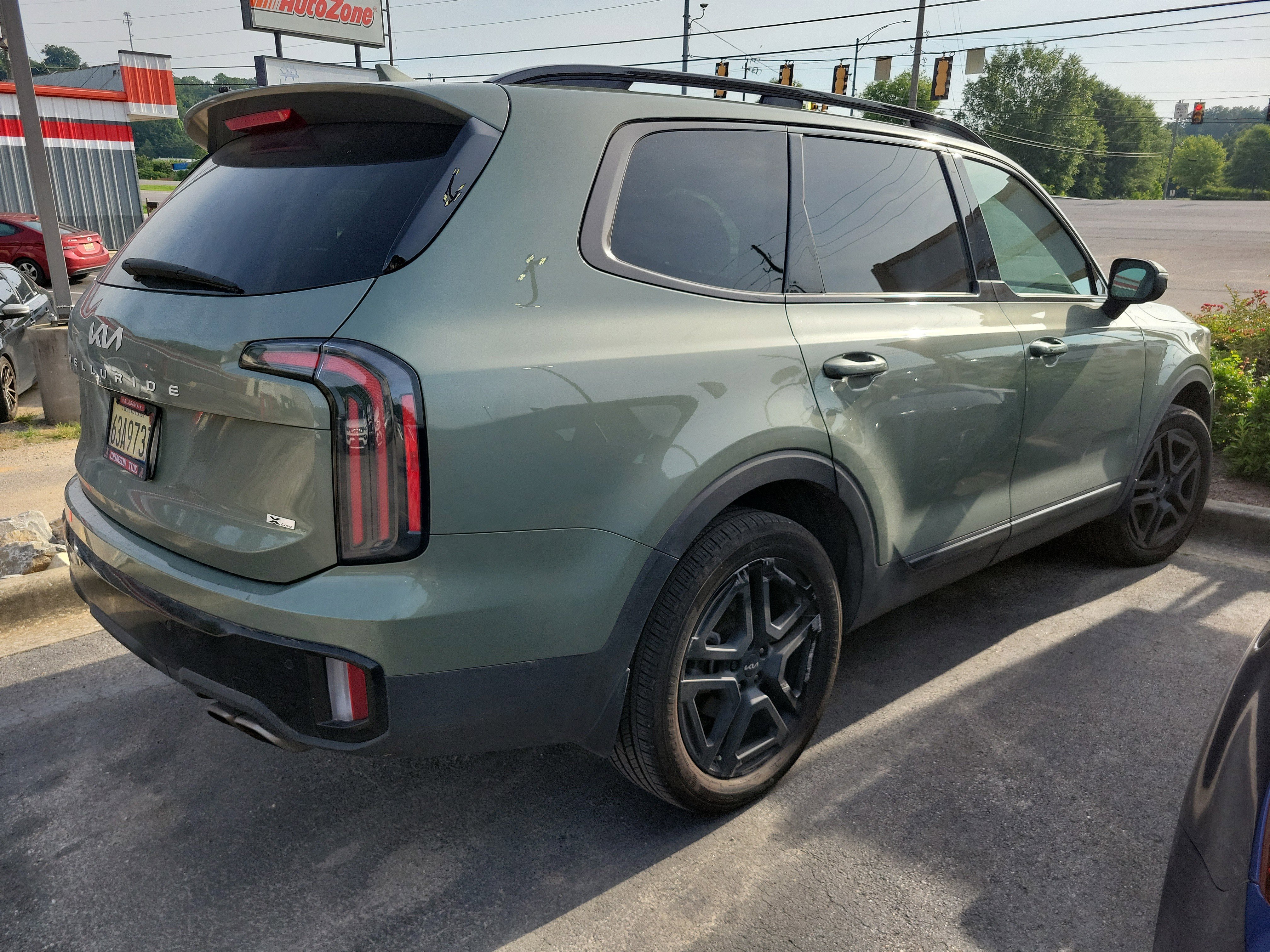 Used 2024 Jungle Green Kia EX X-Line image 2