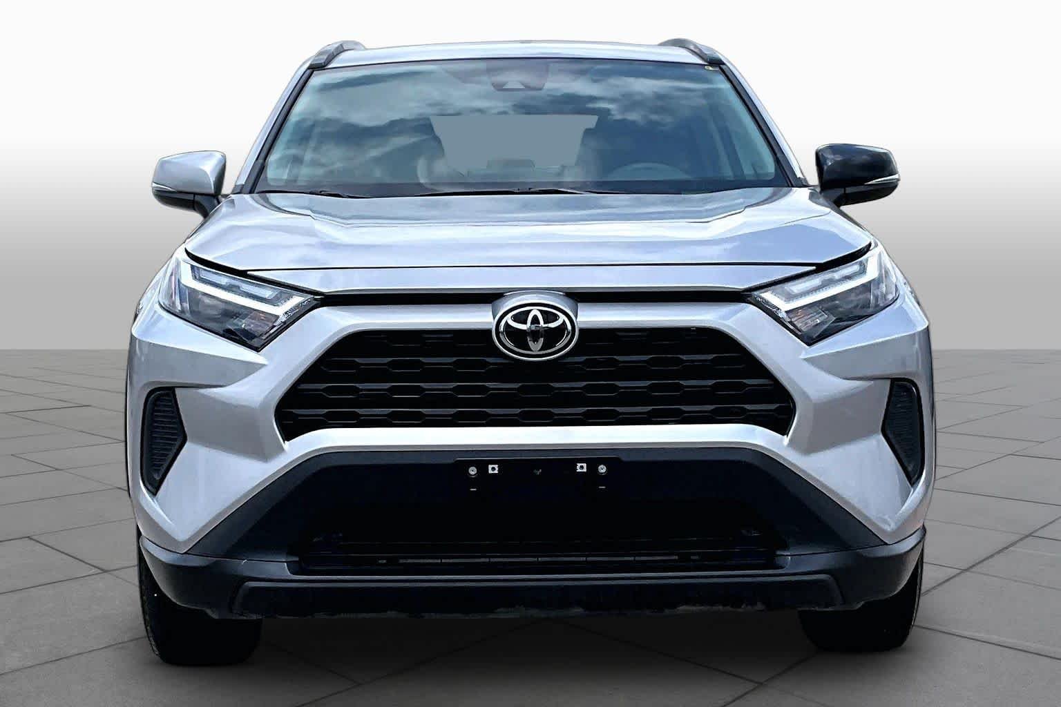 Certified Used 2025 Silver Sky Metallic Toyota XLE image 4