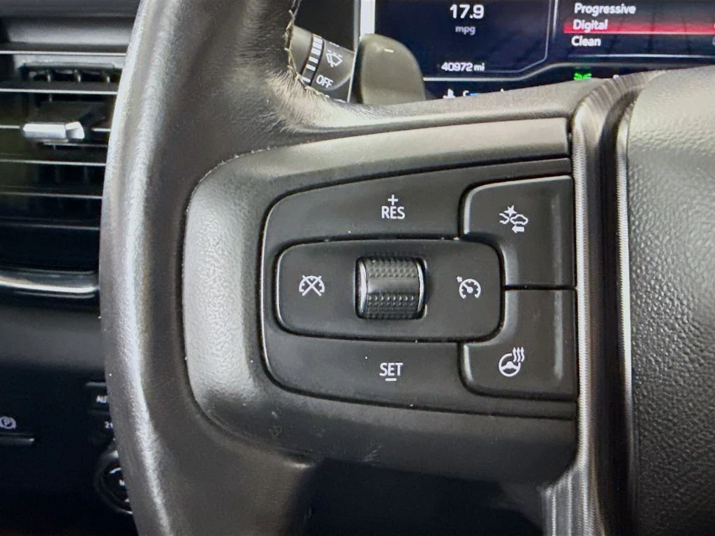 Used 2022 Silver GMC Denali Ultimate image 11