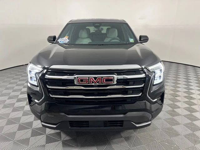 Used 2025 Black GMC Elevation image 2