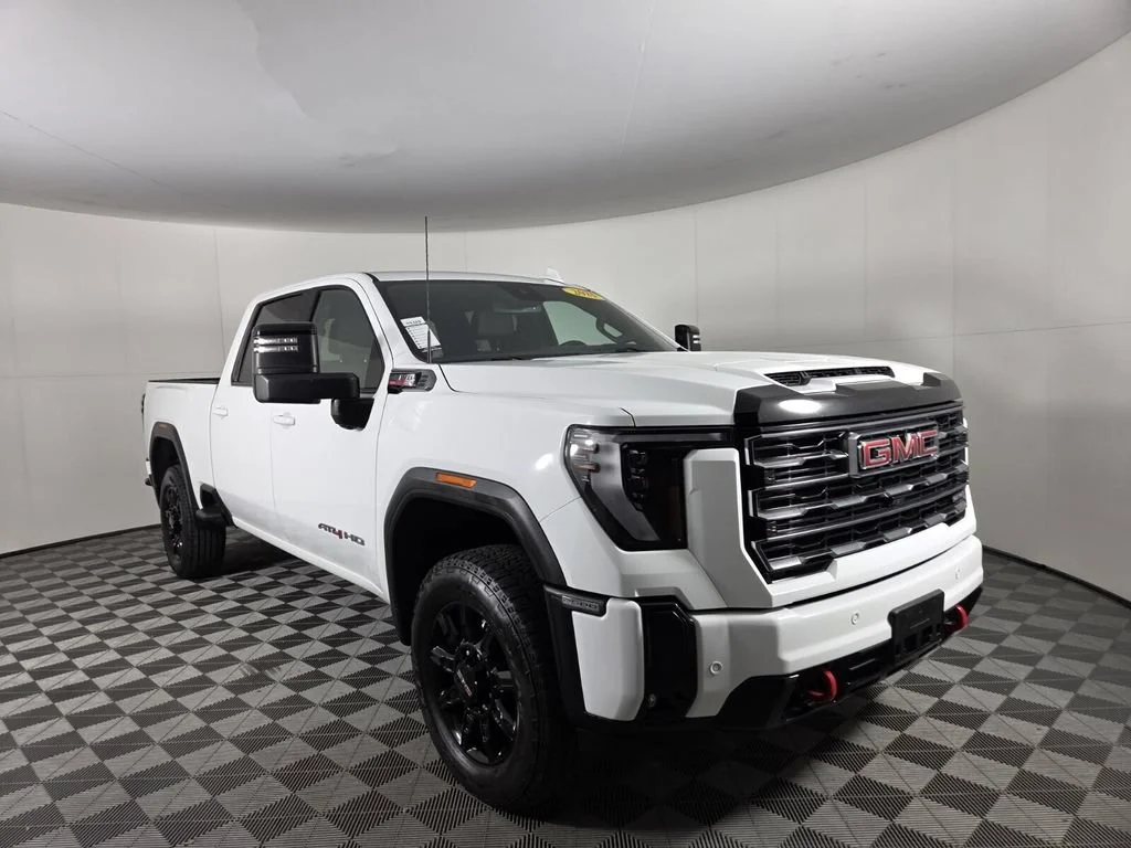 Used 2025 Summit White GMC AT4 image 2