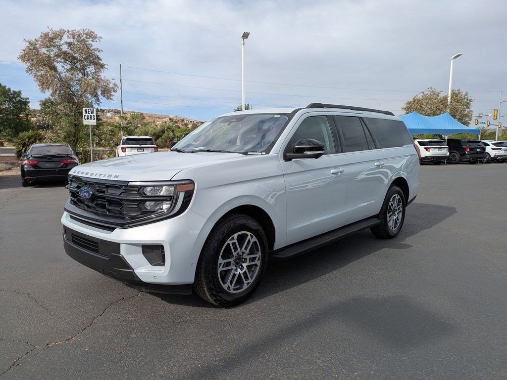 Used 2025 Silver Metallic Ford Active image 7