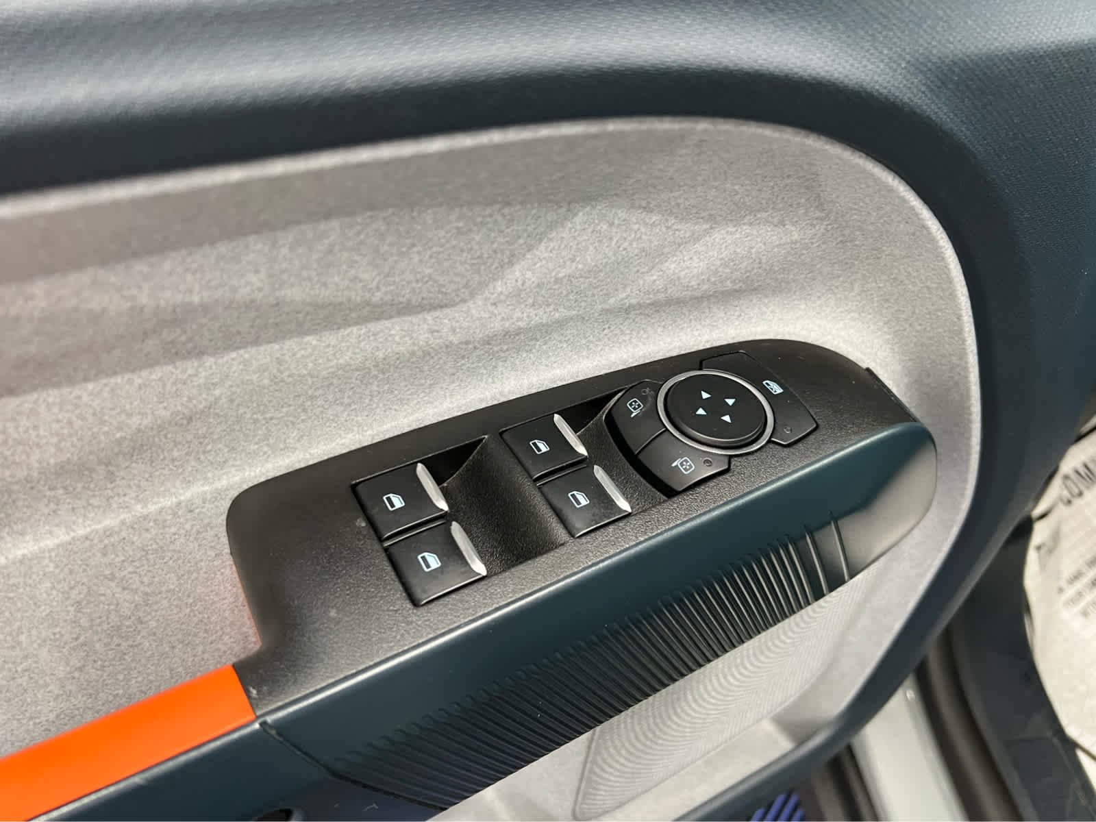 Used 2024 Cactus Gray Ford XLT image 11