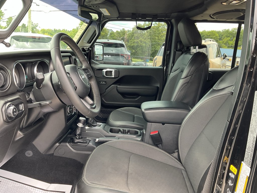 Used 2023 Black Clearcoat Jeep Freedom image 26