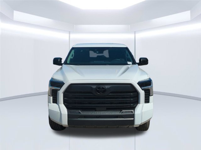 Used 2024 White Toyota SR5 image 12
