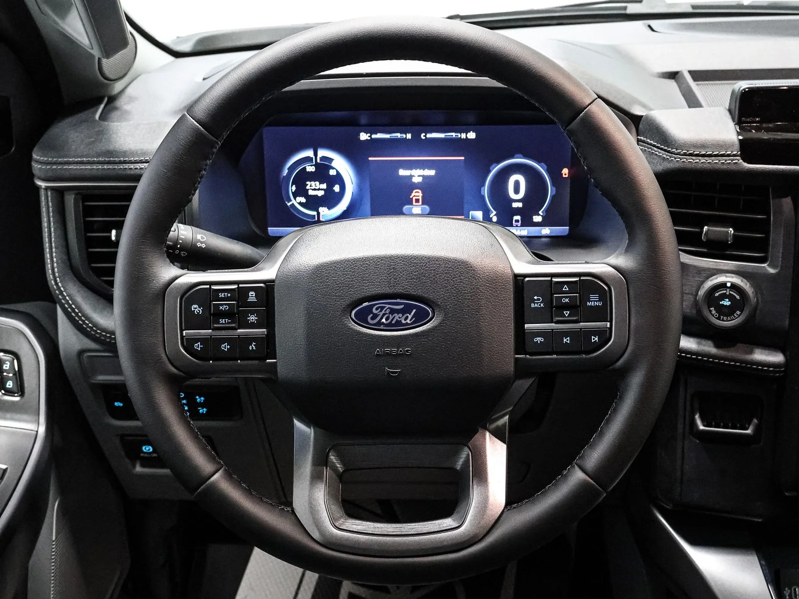 2025 Ford F-150 Lightning Flash - Photo 35