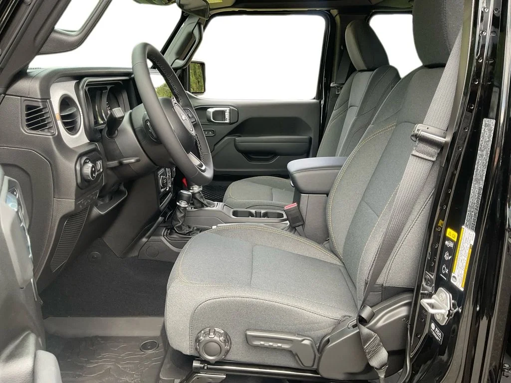 New 2025 Black Jeep Sport S image 30