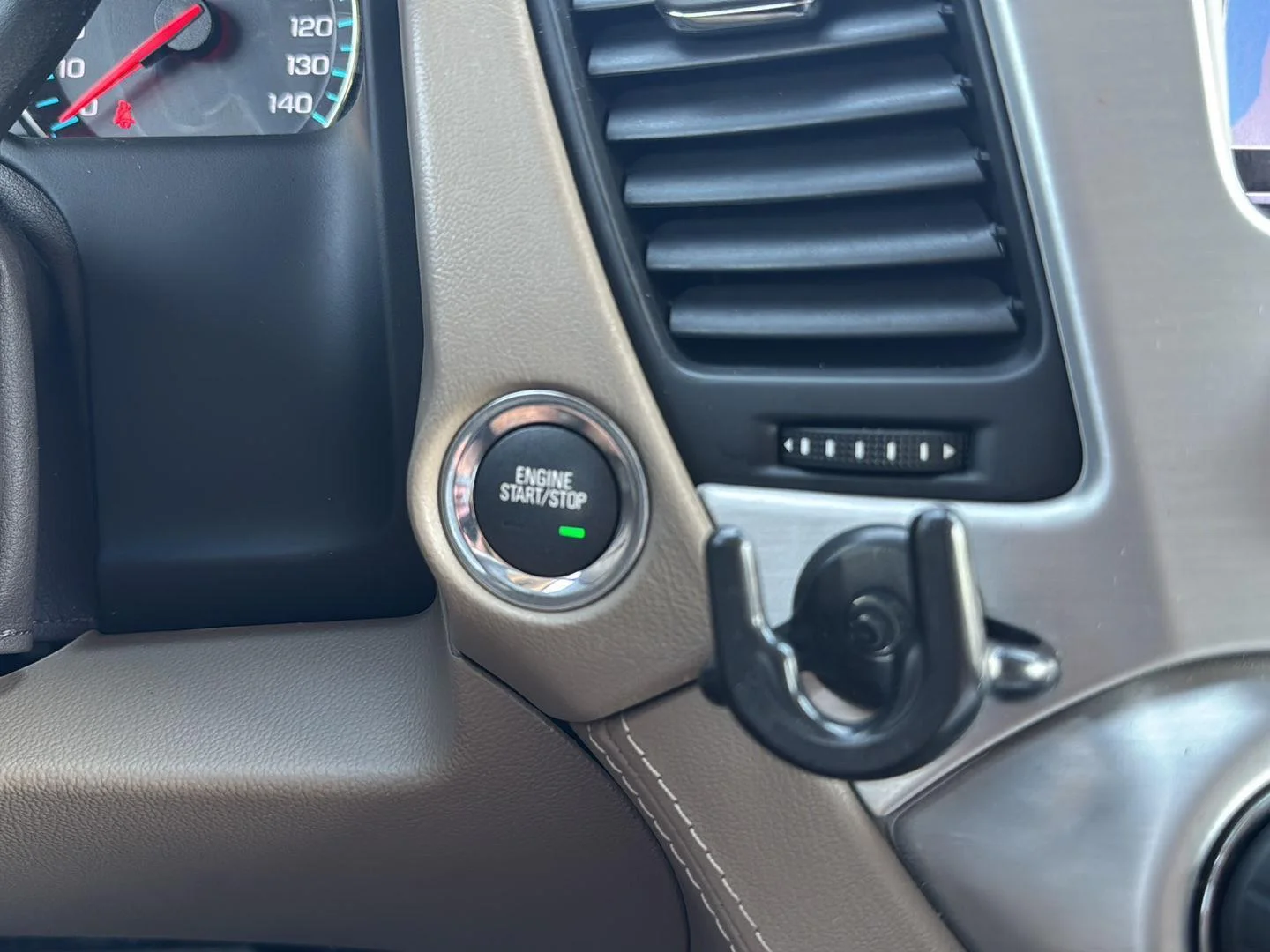 Used 2019 QUICKSILVER METALLIC GMC SLT image 16
