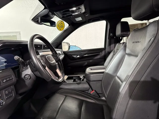 Used 2023 White GMC Denali image 16