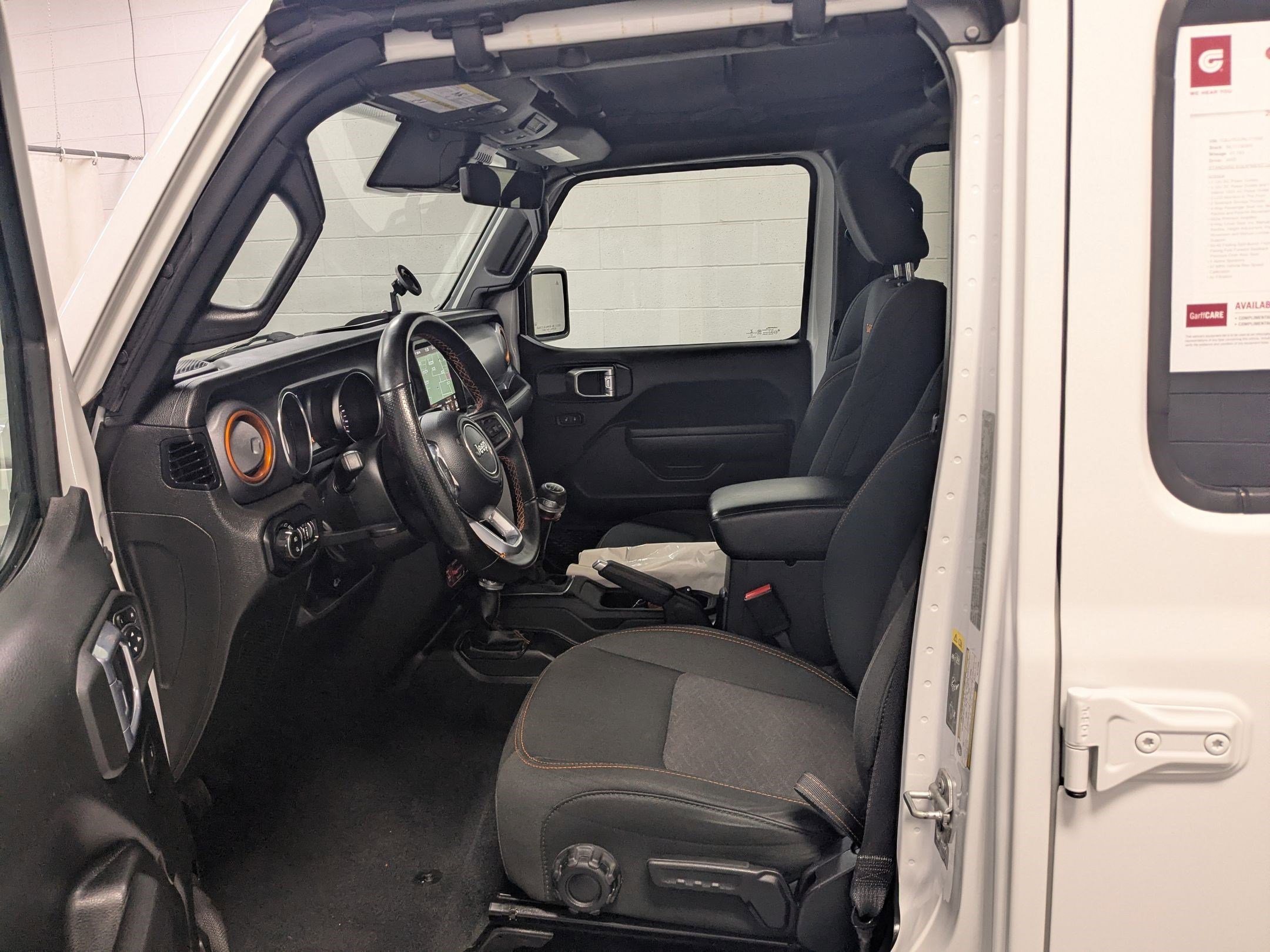 Used 2022 Bright White Clearcoat Jeep Mojave image 18