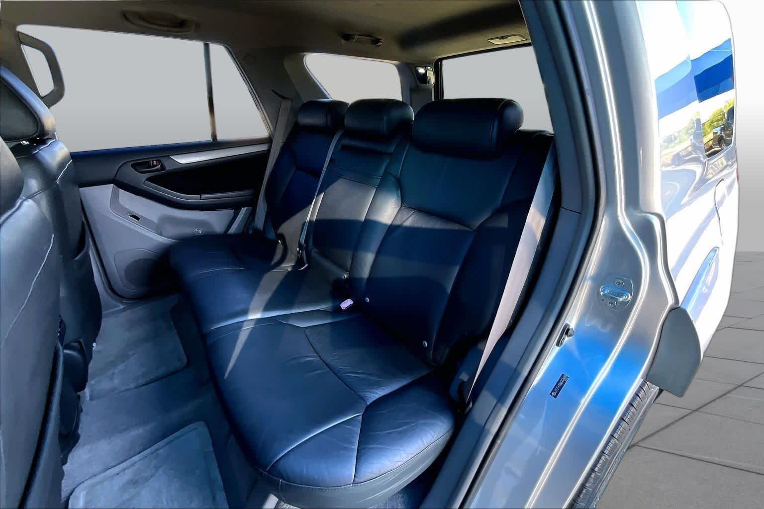 Used 2006 Titanium Metallic Toyota SR5 image 20