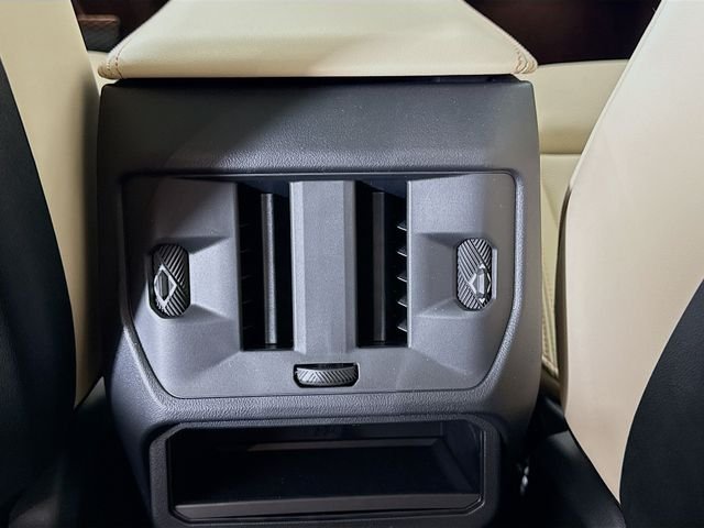 2026 BMW X3 30 - Photo 25