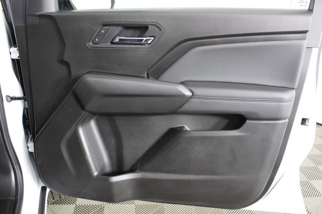 2026 Chevrolet Colorado LT - Photo 8