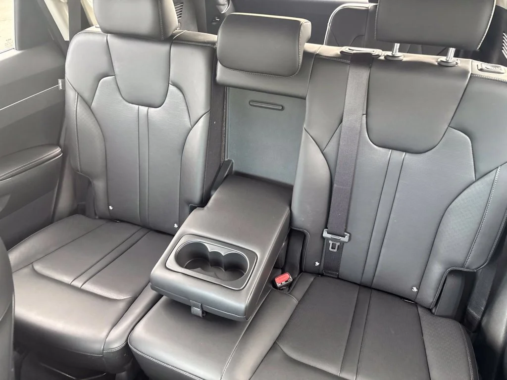 Used 2025 Gray Kia S image 19