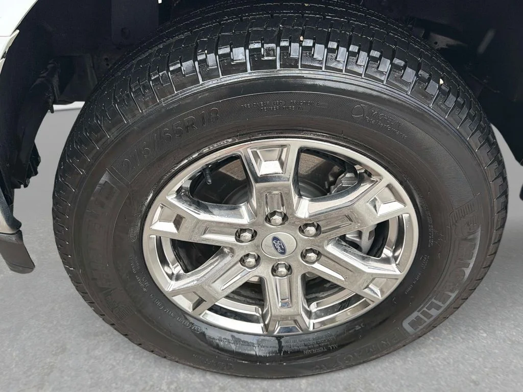 Used 2023 Oxford White Ford XLT image 12