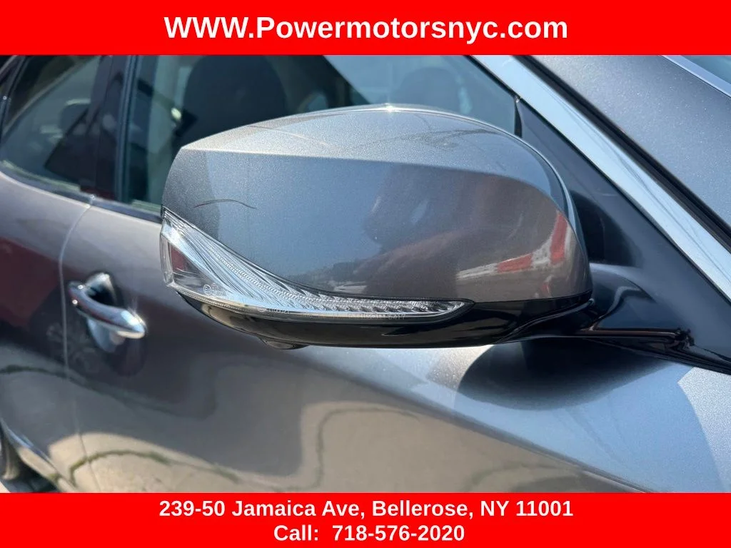Used 2017 Gray INFINITI 3.7X image 13