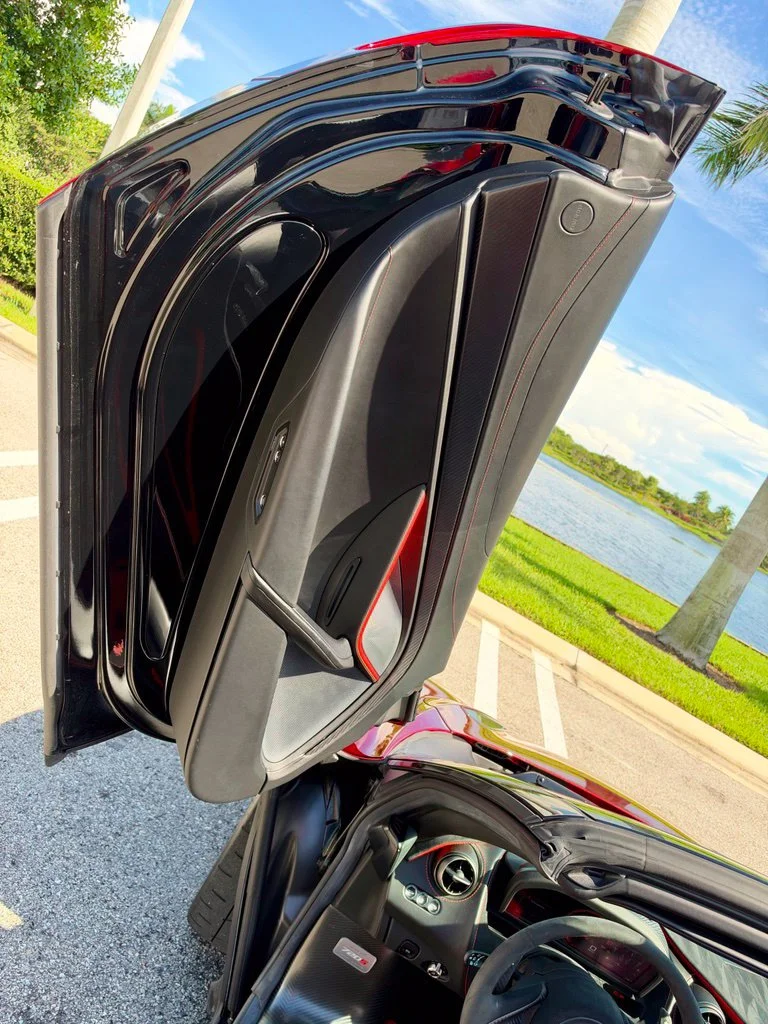 Used 2020 MSO Volcano Red McLaren  image 19
