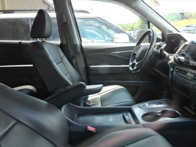 Used 2022 White Honda Special Edition image 19