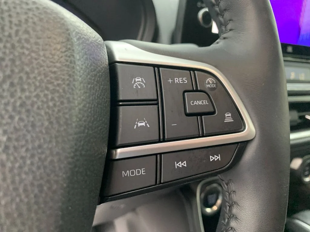Used 2025 Black Toyota Platinum image 28