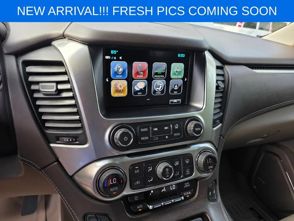 Used 2020 SHADOW GRAY METALLIC Chevrolet LT image 9