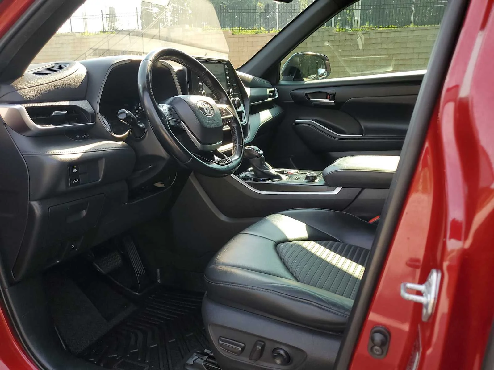 Used 2021 Ruby Flare Pearl Toyota XSE image 18