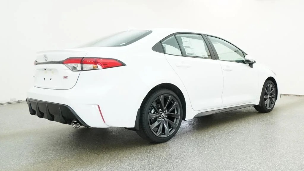 New 2026 Ice Cap Toyota SE image 17