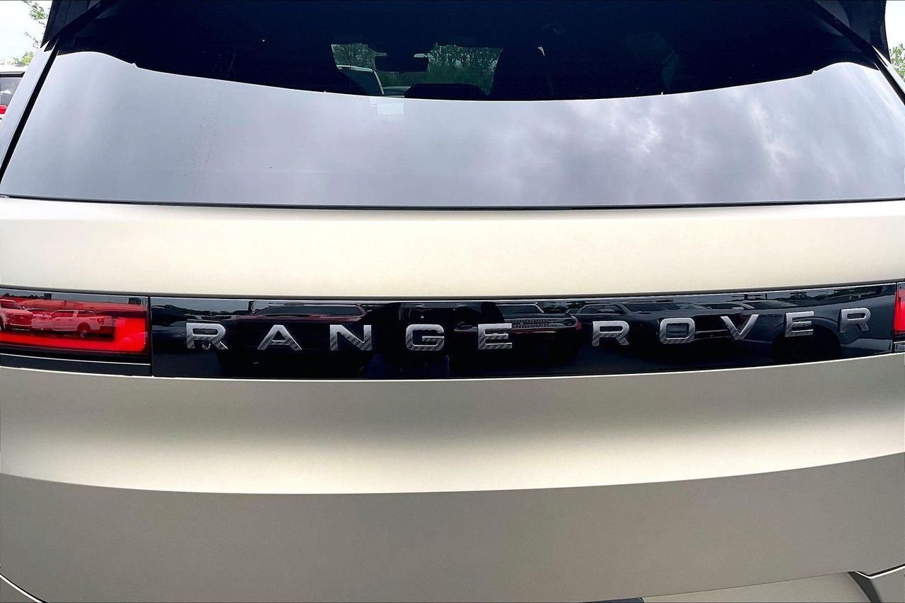 Used 2024 Carbon Bronze SV Bespoke Ultra Metallic Satin Land Rover SV Edition One Carbon Bronze image 26