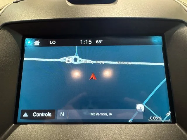 Used 2016 Blue Ford SEL image 4