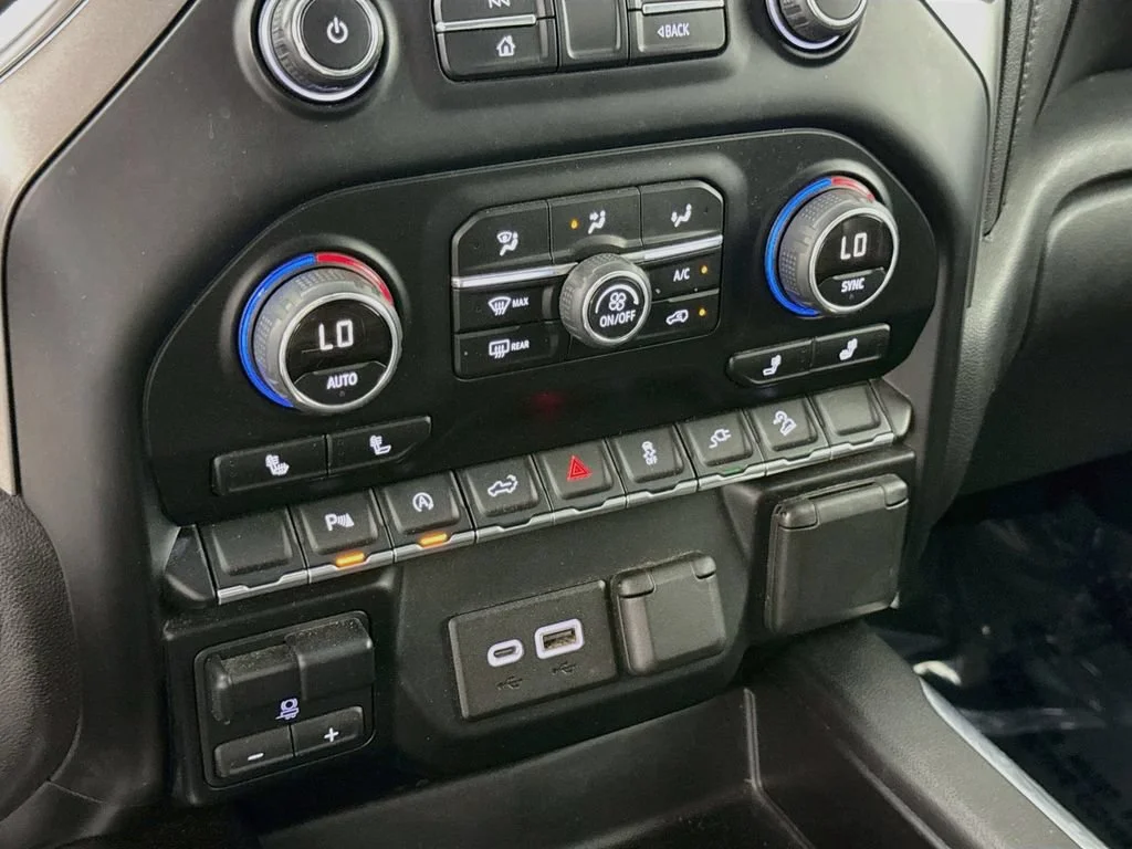 Used 2019 SILVER ICE METALLIC Chevrolet LT Trail Boss image 16