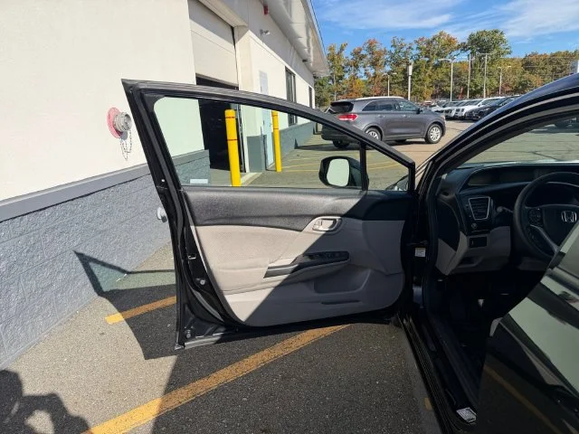 Used 2013 Black Honda LX image 24