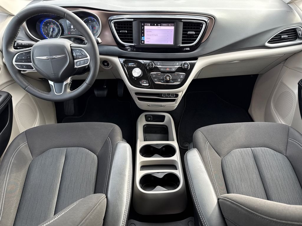 Used 2023 Red Chrysler LX image 11