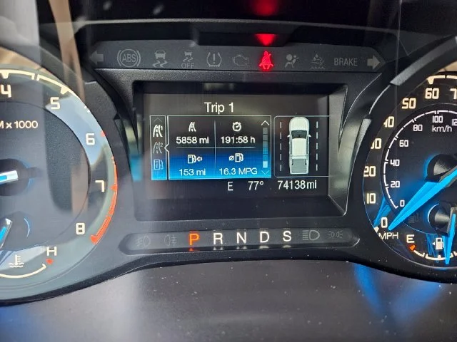 Used 2019 Shadow Black Ford XLT image 12