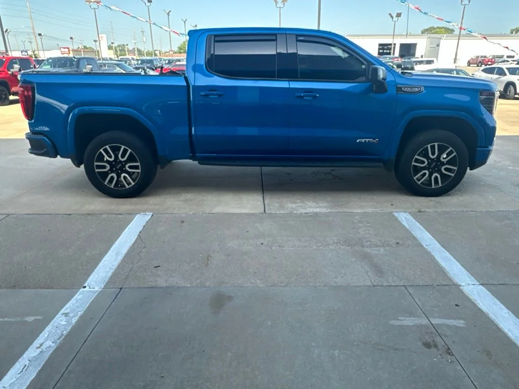 Used 2022 Blue GMC AT4 image 38